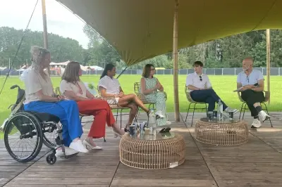 Buiten samenzitten op het workbeats festival
